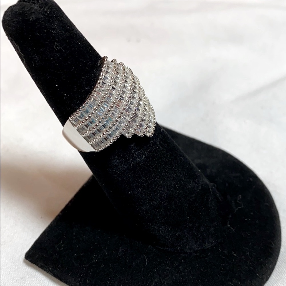 Bella Luce Ring - Picture 11 of 15